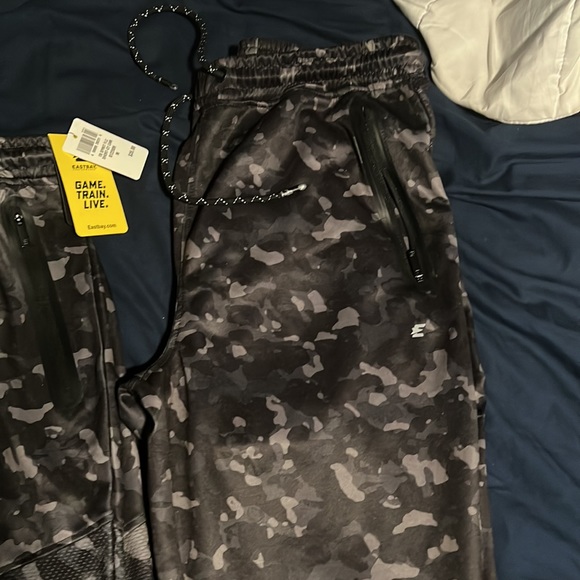Eastbay athletic men’s shorts and jogger set size medium - Picture 5 of 7